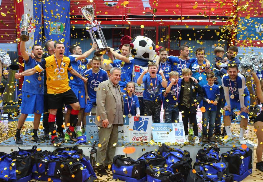 Novak kao Terry: Poskliznuo se i pao, Cvjetno do prve 'Kutije'!