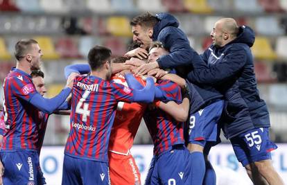 Lovre je obranio penal u 95., Hajduk opet osvojio Rujevicu!