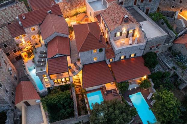 FOTO Dvor Pitve Villas: Mir i autentičnost otoka Hvara u malom dalmatinskom selu