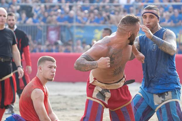 Florence, Final Azzurri Rossi of Calcio Storico Fiorentino In Piazza Santa Croce 8 to 7 for the Rossi