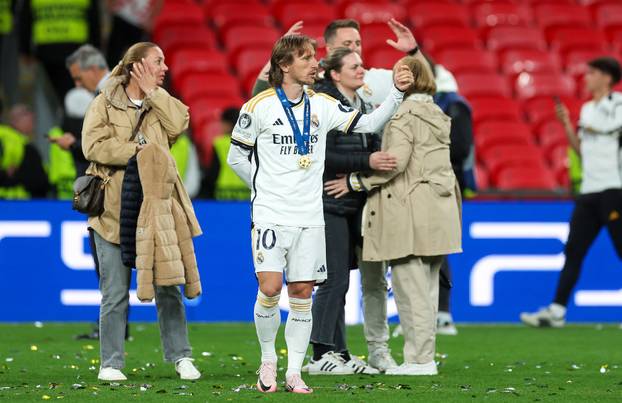 London: Luka Modrić s obitelji proslavio osvajanje Lige prvaka 