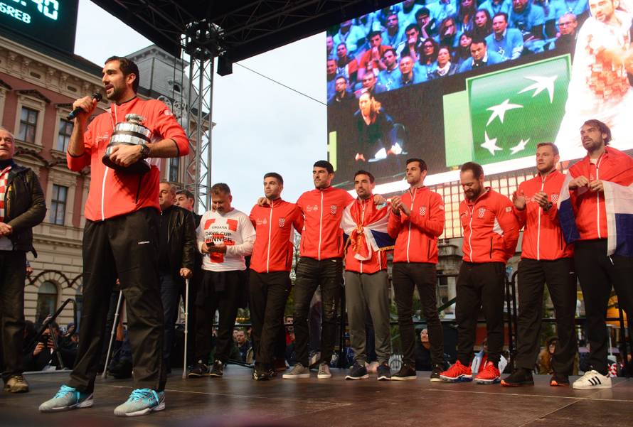 Grad s petoricom izbornika: Ne filozofiramo puno, fajteri smo!