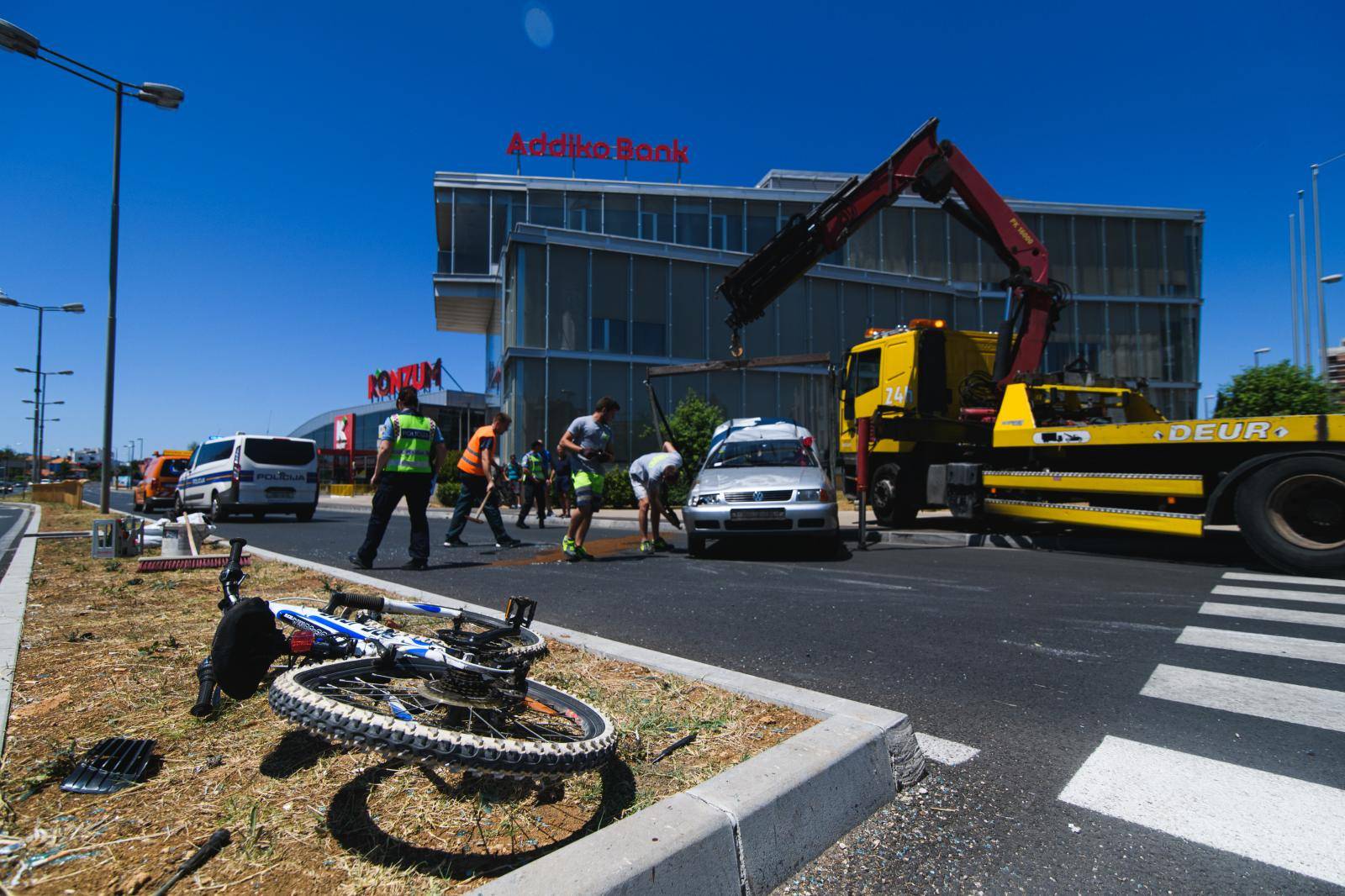 Biciklist teÅ¡ko ozljeÃ°en u prometnoj nesreÃ¦i u Zadru