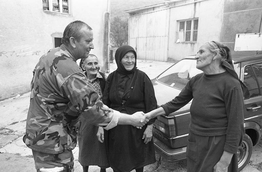 Josip Bistrović: 'Bio sam prvi fotoreporter u oslobođenom Kninu, ovako smo uspjeli ući...'