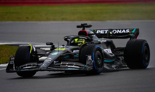 Mercedes i Alpine predstavili su svoje bolide: Lewis Hamilton ne planira napustiti momčad i F1