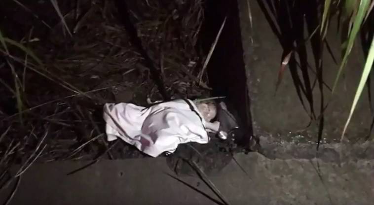 Djevojčica (12) rodila bebu i bacila je u grmlje ispod mosta
