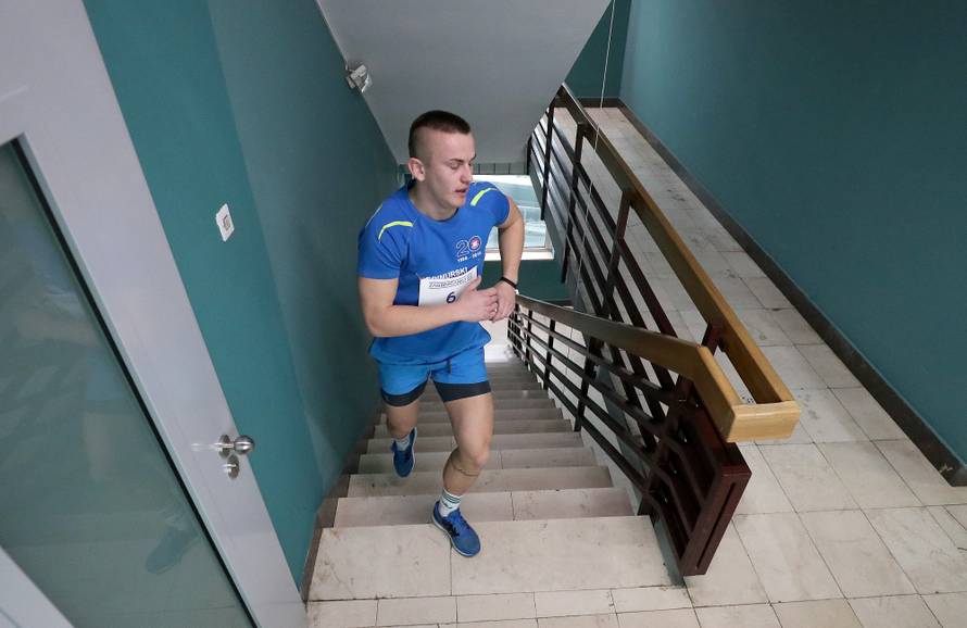 Zagreb: Utrka stepenicama na vrh ZagrepÄanke pod nazivom ZagrepÄanka 512