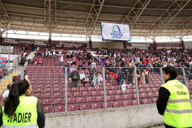 Ženeva: Navijači spremni za utakmicu finala Lige prvaka mladih između AZ Alkmaara i Hajduka