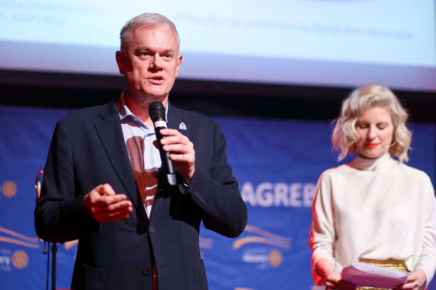 Veliko srce Rotary Cluba Zagreb Ilica: Aukcija fotografija, novac skupljali za dom u Nazorovoj