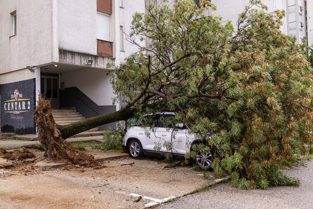 Olujno nevrijeme poharalo Mostar 