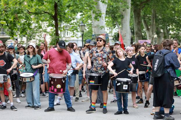 Zagreb: 25. Povorka ponosa LGBTIQ zajednice "Korak po korak, iskorak!"