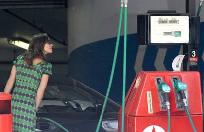 Pippa nije umišljena damica kojoj je teško natočiti benzin