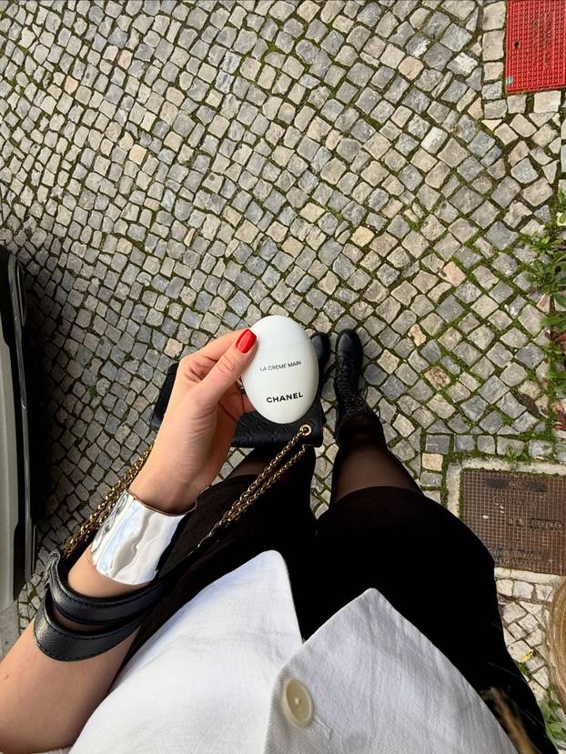 FOTO Zgodna, plavokosa i domaćica: 'Svi misle da mi je super, ali ja sam iscrpljena'