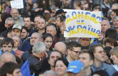 Aktivisti neće napustiti zgrade jer je ukrajinska vlada ilegalna