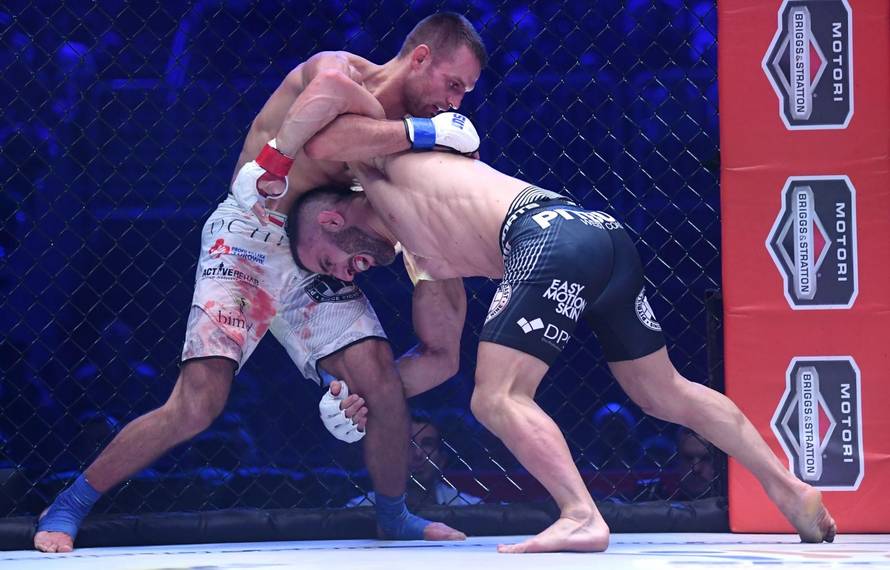 Zagreb: Borilački spektakl KSW 51, Antun Račić - Damian Stasiak