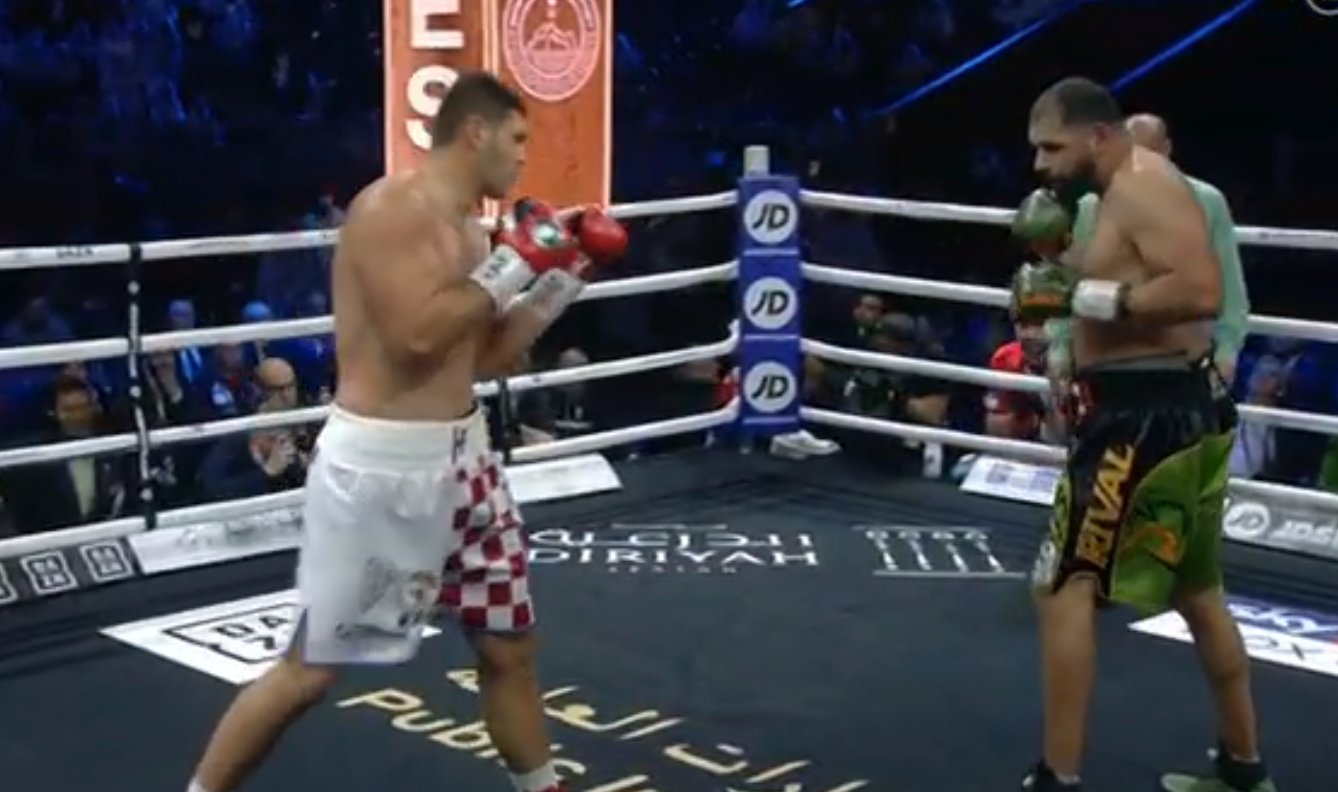 Sijevnula je desnica: Hrgović nokautirao Molinu u 3. rundi!