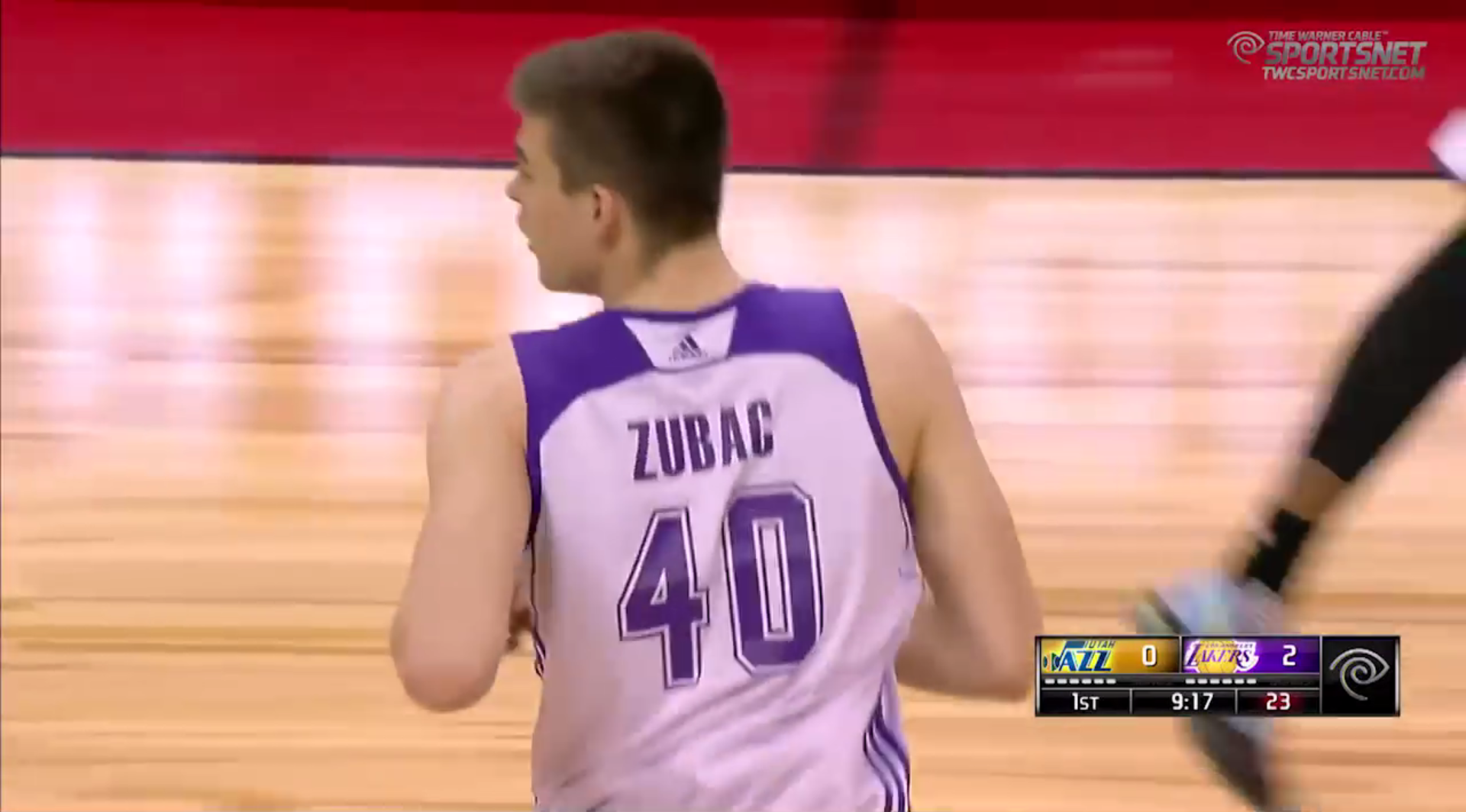 Sjajni Zubac: "Double-double" za Lakerse na oproštaju od lige