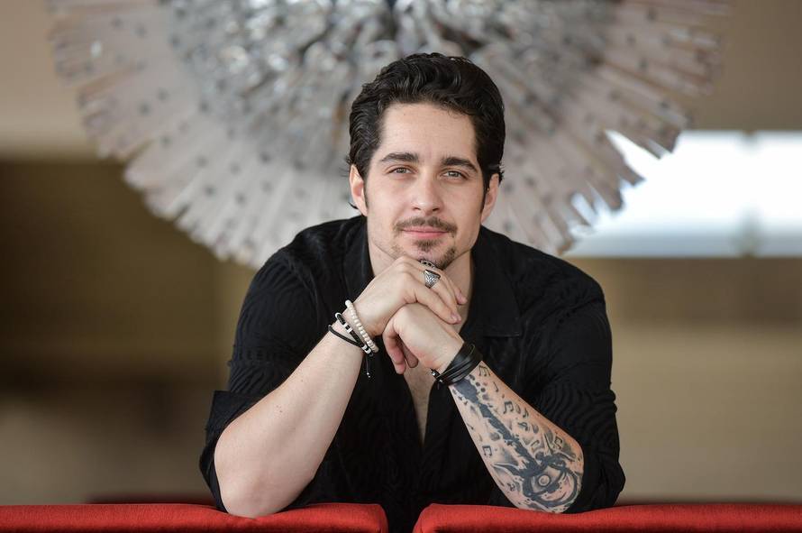 Zagreb: Pjevač Parnog valjka Igor Drvenkar