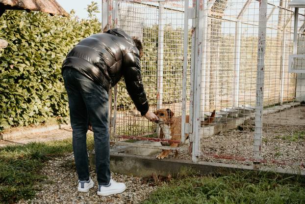 FOTO Igrači Cibone darovali su njuškice u Dumovcu i u vrijeme blagdana pokazali veliko srce