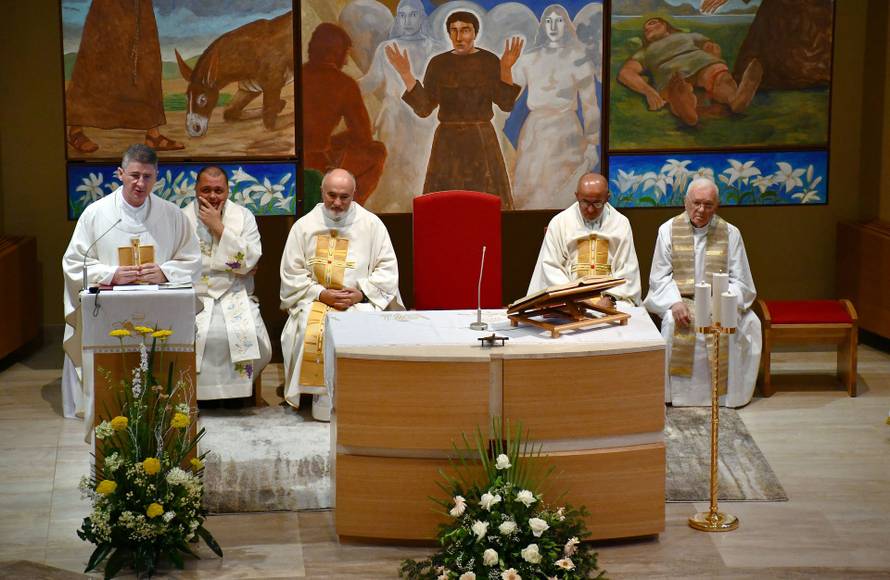 Tradicionalno obilježavanje blagdana Svetog Ante u obnovljenoj župnoj crkvi u Gornjim Močilima
