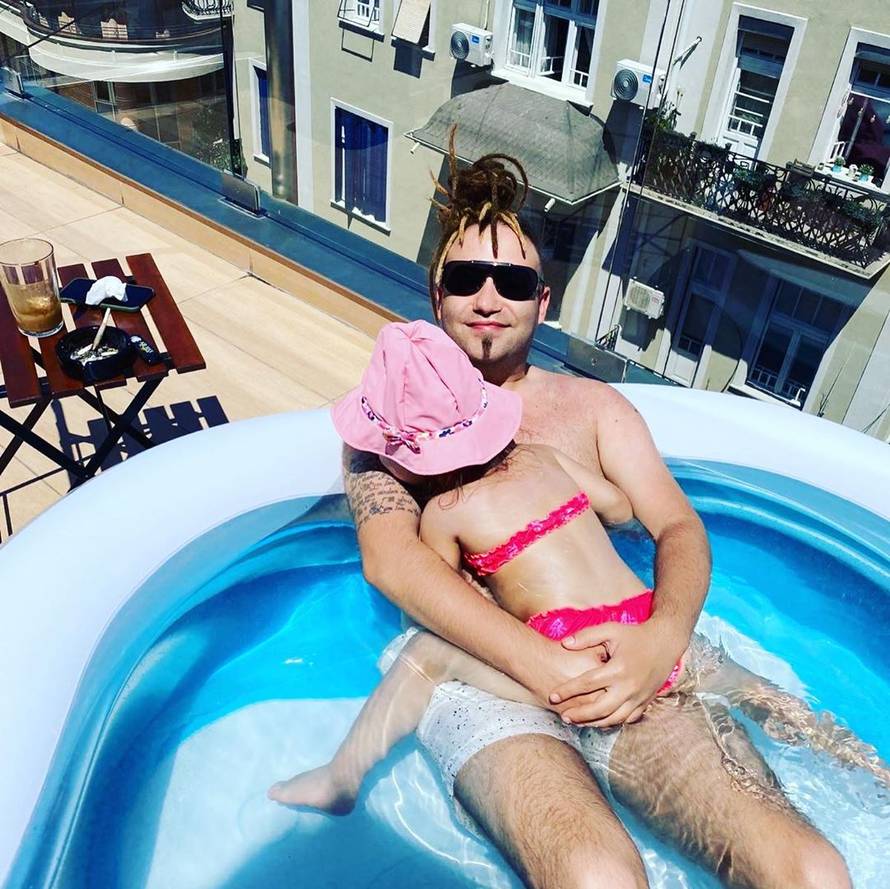 Tko je srpski reper za čiji su koncert zagrebački tinejdžeri ostali 'zakinuti' ispred kluba?