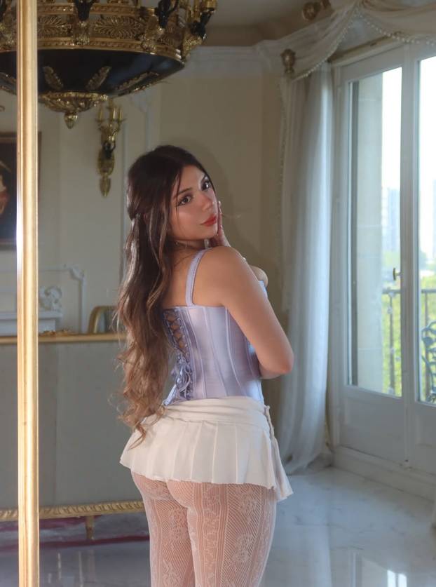 FOTO Nakon traume odlučila je pokazati svoju seksi stranu: 'Sad ja diktiram pravila!'