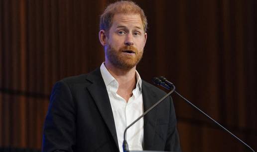 Princ Harry: Ne &zcaron;elim kraljevski &zcaron;ivot, on je ubio moju majku