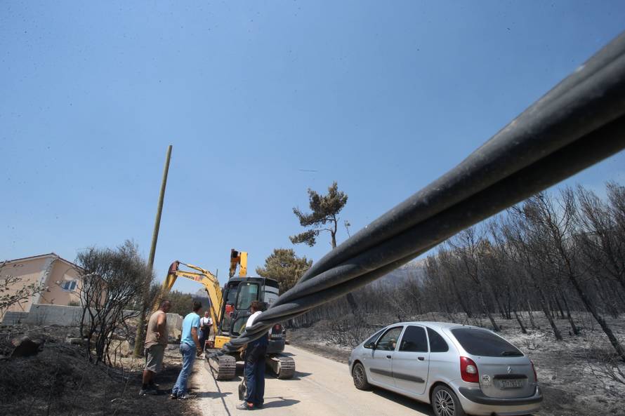 Piloti kanadera: Ovo je majka svih požara, to još nismo vidjeli