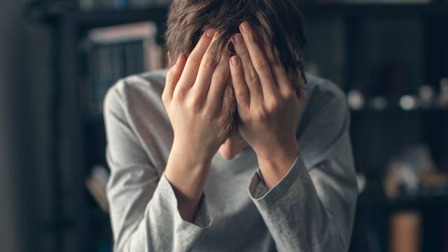 7 simptoma depresije koje ne treba ni podcijeniti ni ignorirati