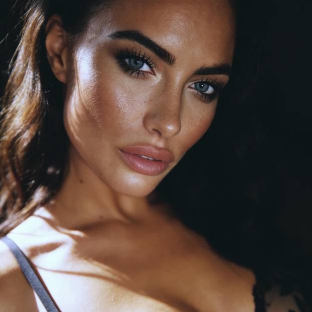 FOTO Bivši reprezentativac se uzbudio pa platio 18+ modelu da mu glumi bivšu: Htio je  spoj