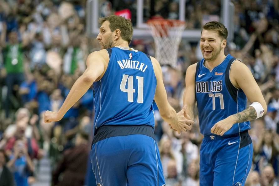 NBA: Phoenix Suns at Dallas Mavericks