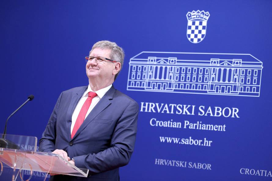 Zagreb: Mirando MrsiÄ zatraÅ¾io transparentnost, uzajamnost i solidarnost Zakona o mirovinskom osiguranju