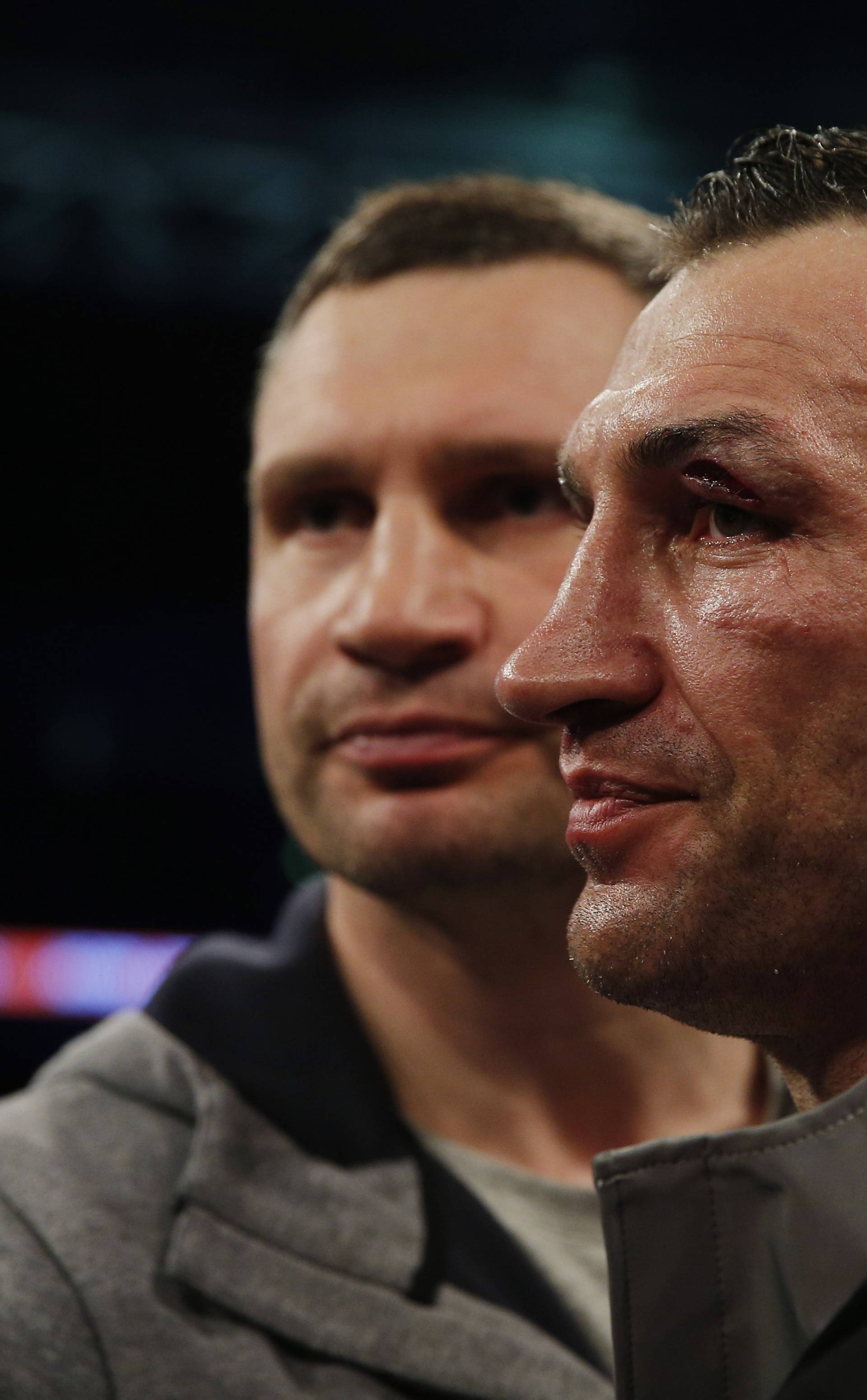 Wladimir Klitschko looks dejected after the fight