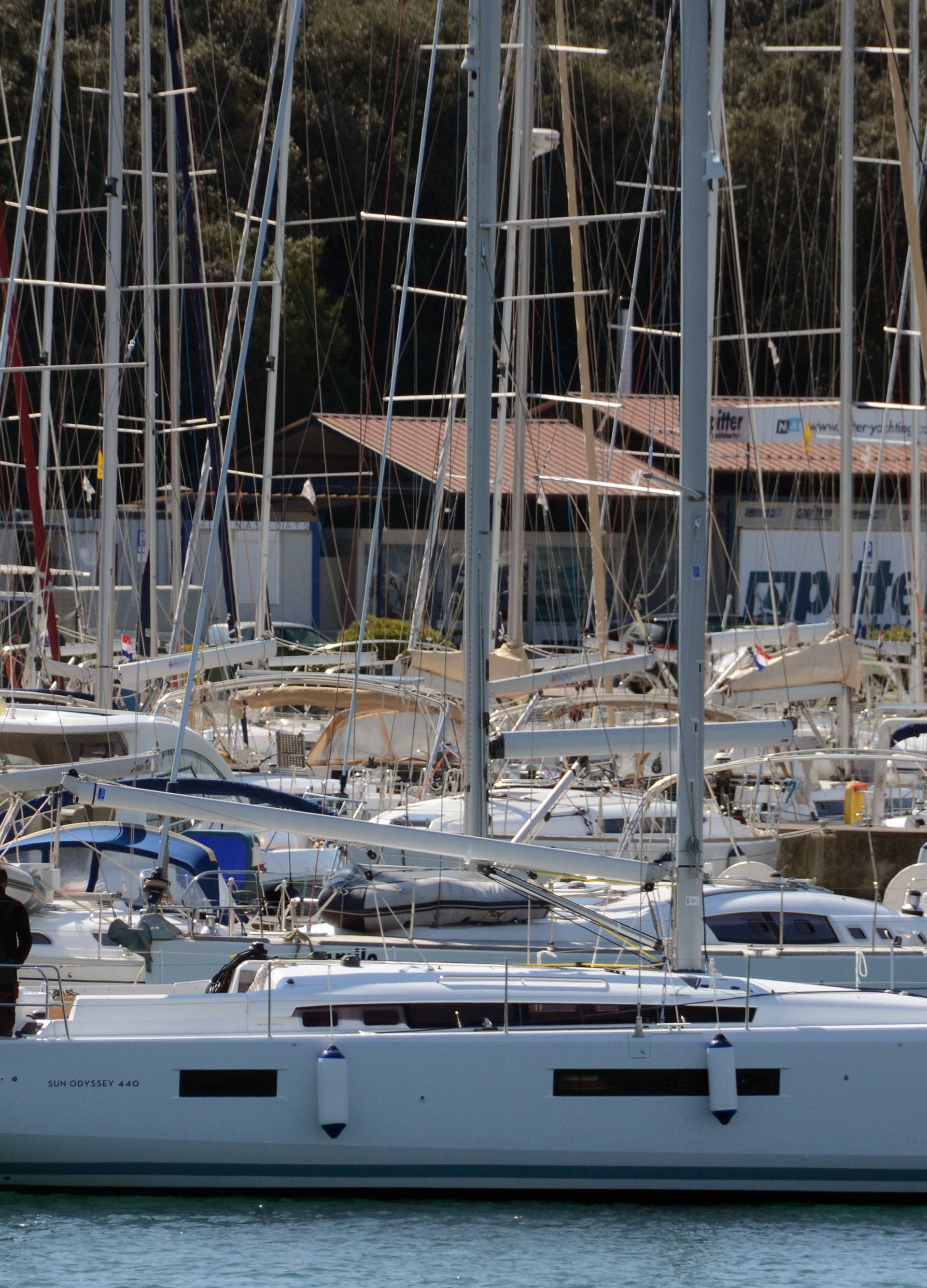 Pula: Nautičari pristižu u marinu Veruda