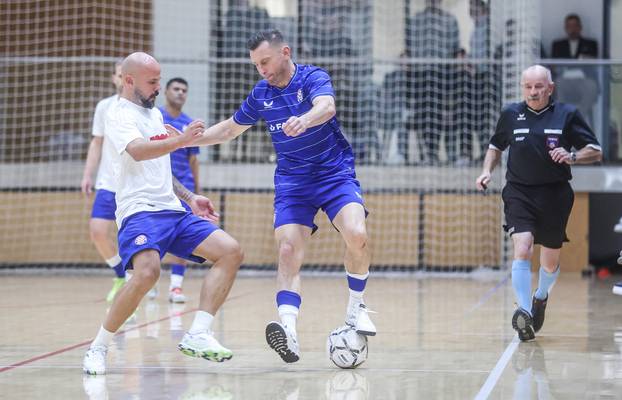 Zagreb: Veterani Dinama i Hajduka odigrali humanitarnu utakmicu