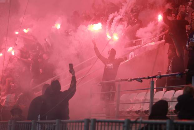 Osijek: Navija&ccaron;i na tribinama prate susret Osijeka i Istre