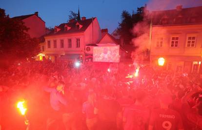 Gori Tkalča u Zagrebu! Fanovi Liverpoola slave titulu u centru