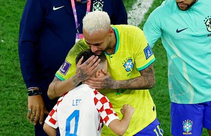 Sin (10) Ivana Perišića tješio je uplakanog Neymara nakon što je Hrvatska pobijedila Brazilce