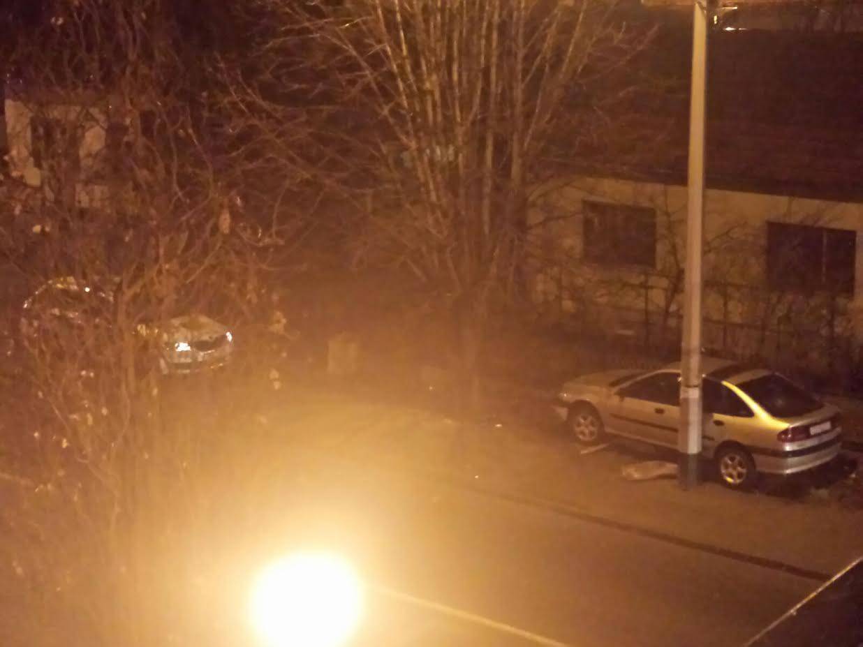 Nesreća u Zagrebu: Zapeo je autom između stupa i ograde
