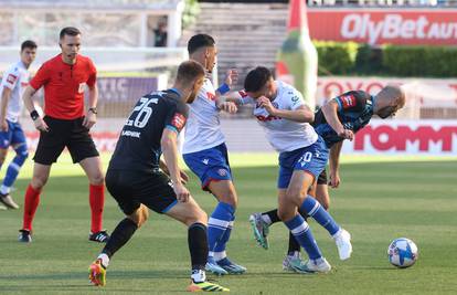 VIDEO Drožđek šokirao Poljud, navijači zviždali 'bilima', za Hajduk debitirao 16-godišnjak