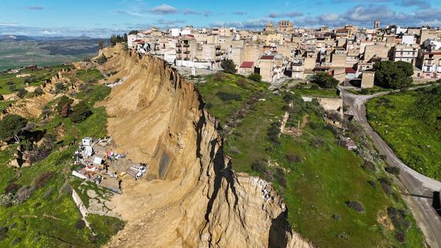 Landslide leaves Sicilian town off cliff edge after bad weather