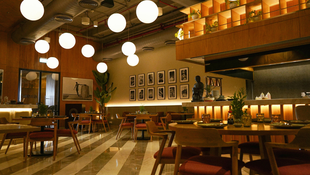 Psihološki trikovi koje restorani koriste da potrošite više novca