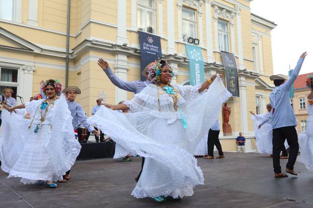 Medunarodni festival folklora u Karlovcu