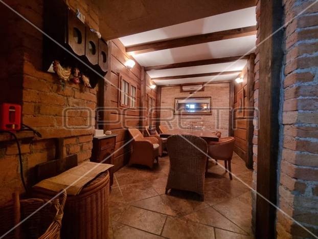 Jeste li vidjeli ovakvu garažu? Prodaje se u Zagrebu! Ima 85 kvadrata. Cijena je brutalna