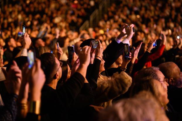 Zdravko Čolić održao je koncert u Areni Zagreb