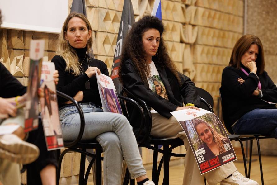 Sestre taokinja koje Hamas drži večeras su se hitno oglasile. Opisale  detalje njihove otmice