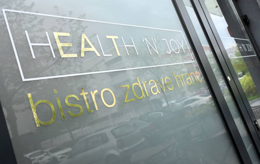 Zagreb;  Restoran Health N Joy