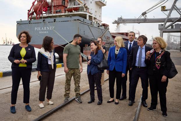 Ukraine's President Zelenskiy speaks with G7 ambassadors to Ukraine as they visit sea port before restarting grain export in Odesa
