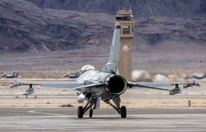 Srušio se američki F-16 kod Južne Koreje, spasili su pilota