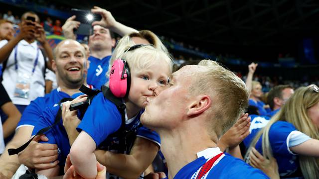 England v Iceland - EURO 2016 - Round of 16